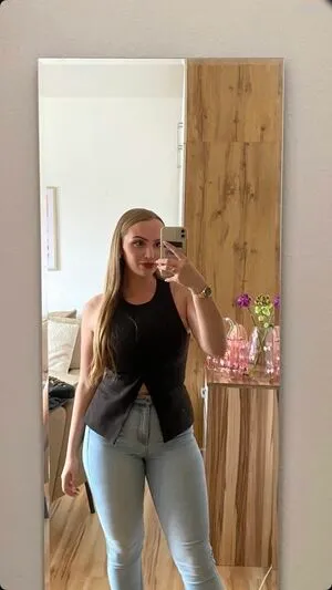 Nina Stark OnlyFans Leaked Free Thumbnail Picture - #uOGlyShMDy