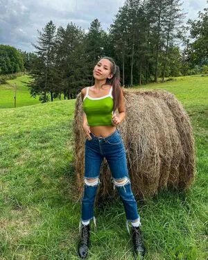 Ninacola Free OnlyFans Leaked Free Thumbnail Picture - #UxboiVX9fi