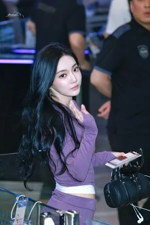 Ningning Aespa OnlyFans Leaked Free Thumbnail Picture - #AvjFz5Gure