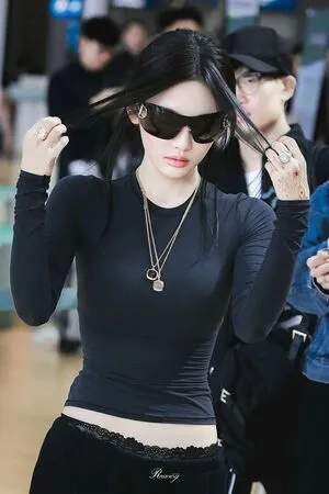 Ningning Aespa OnlyFans Leaked Free Thumbnail Picture - #KLKAbdX1l4