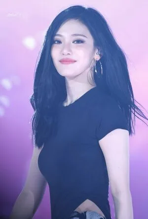 Ningning Aespa OnlyFans Leaked Free Thumbnail Picture - #PX79894GV4