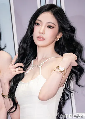 Ningning Aespa OnlyFans Leaked Free Thumbnail Picture - #lm6cjmhPHB