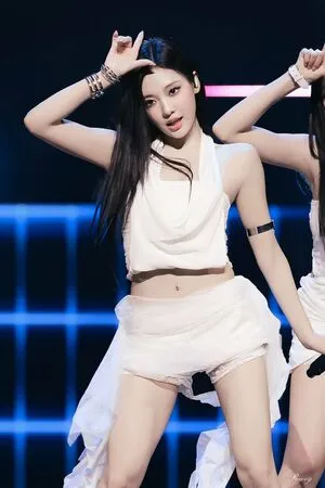 Ningning Aespa OnlyFans Leaked Free Thumbnail Picture - #t5BG9INy7G