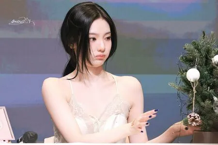 Ningning Aespa OnlyFans Leaked Free Thumbnail Picture - #xJcKxfact1