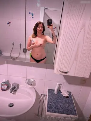Nisha Fox OnlyFans Leaked Free Thumbnail Picture - #XNZ3f7oWy0