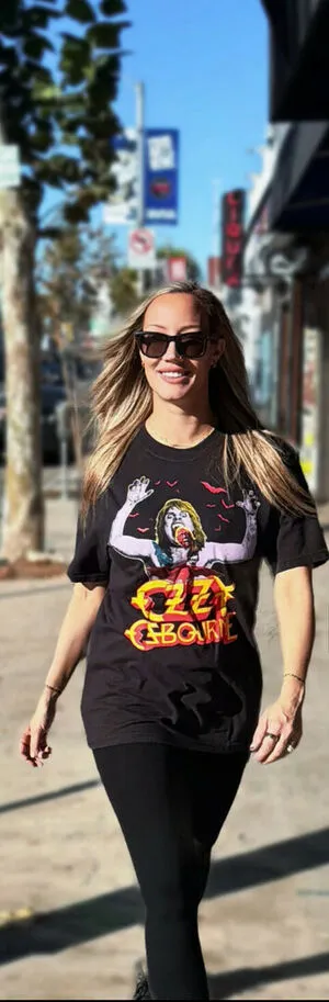 Nita Strauss OnlyFans Leaked Free Thumbnail Picture - #1lEn56iojT