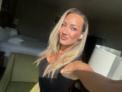 Nita Strauss OnlyFans Leaked Free Thumbnail Picture - #LLGmqlf18A