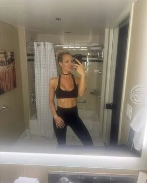 Nita Strauss OnlyFans Leaked Free Thumbnail Picture - #MTefWLlASp