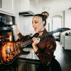 Nita Strauss OnlyFans Leaked Free Thumbnail Picture - #c1vETUqXRq