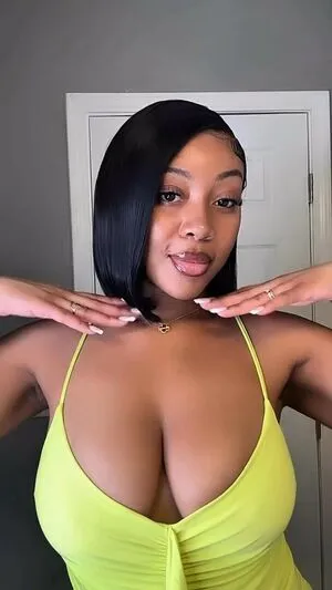 Nneka OnlyFans Leaked Free Thumbnail Picture - #84Xs06x8zs