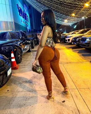 Nneka OnlyFans Leaked Free Thumbnail Picture - #YB4f7Tqerj