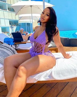 Nneka OnlyFans Leaked Free Thumbnail Picture - #kfC1y1ehna