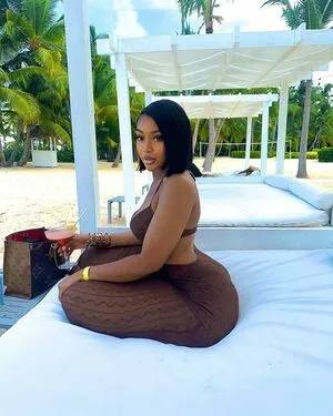 Nneka OnlyFans Leaked Free Thumbnail Picture - #nrBvbq3UMX