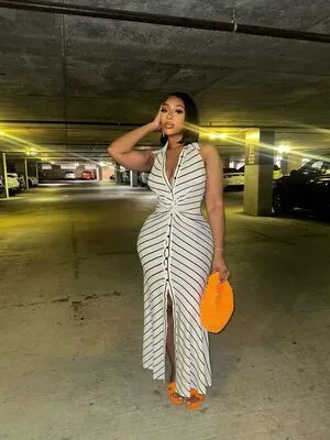 Nneka OnlyFans Leaked Free Thumbnail Picture - #qHFeijzdhr