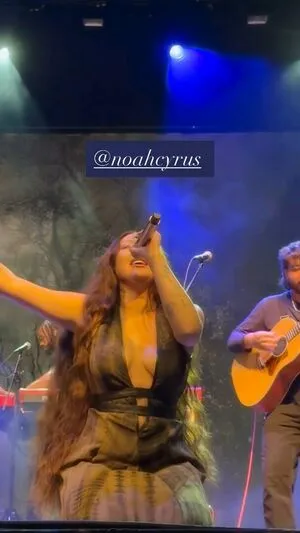 Noah Cyrus OnlyFans Leaked Free Thumbnail Picture - #7A856Av4Pb