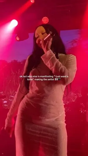 Noah Cyrus OnlyFans Leaked Free Thumbnail Picture - #BfLLF0eyJn