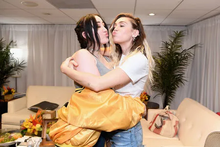Noah Cyrus OnlyFans Leaked Free Thumbnail Picture - #LWR5es8u1p