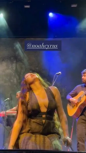 Noah Cyrus OnlyFans Leaked Free Thumbnail Picture - #Lfu29EAGMW