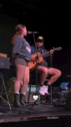 Noah Cyrus OnlyFans Leaked Free Thumbnail Picture - #MvcFUQGotn