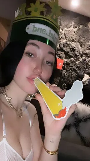 Noah Cyrus OnlyFans Leaked Free Thumbnail Picture - #Yxkx8bttX7