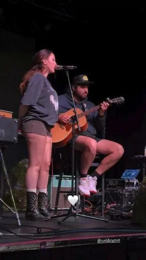 Noah Cyrus OnlyFans Leaked Free Thumbnail Picture - #a61lRLkGOr