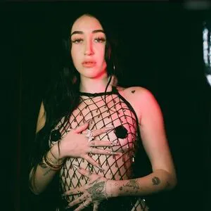 Noah Cyrus OnlyFans Leaked Free Thumbnail Picture - #dT2BEKFXuw