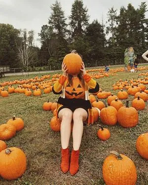 Noelle Downing OnlyFans Leaked Free Thumbnail Picture - #4yzN4RhwEd