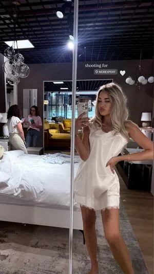Noemi Demeter OnlyFans Leaked Free Thumbnail Picture - #1avCwozqna