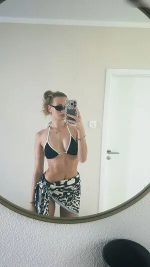 Noemi Peschel OnlyFans Leaked Free Thumbnail Picture - #zNEWyzAdVr