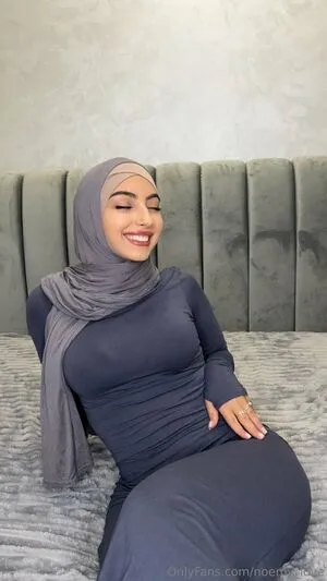 Noemy Love OnlyFans Leaked Free Thumbnail Picture - #BISEARezP0