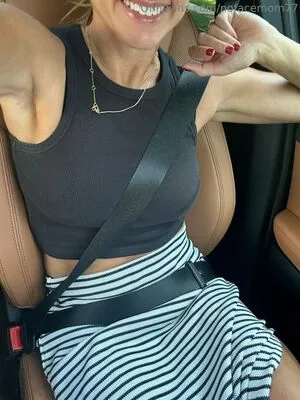 Nofacemom77 OnlyFans Leaked Free Thumbnail Picture - #dw75AF2TNW