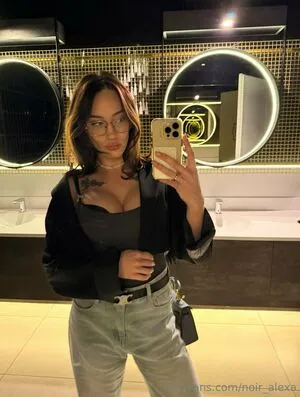 Noir Alexa OnlyFans Leaked Free Thumbnail Picture - #10NdqzocT3