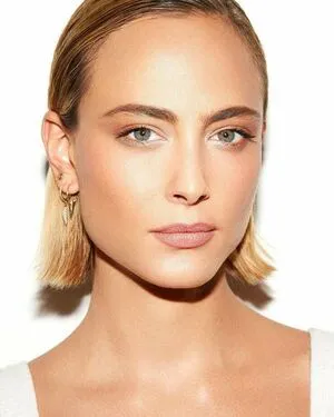 Nora Arnezeder OnlyFans Leaked Free Thumbnail Picture - #5tpn6VZyCF