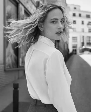 Nora Arnezeder OnlyFans Leaked Free Thumbnail Picture - #v2hKPqajDo