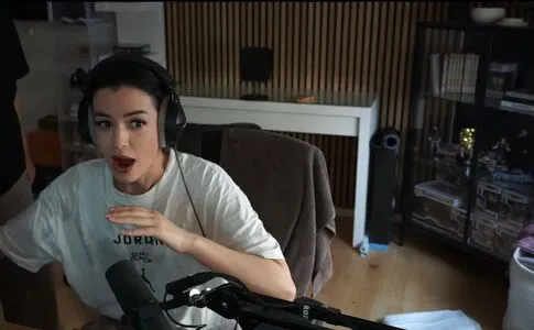 Noraexplorer OnlyFans Leaked Free Thumbnail Picture - #3k8D2k4D04
