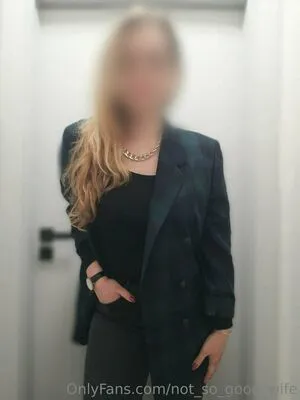 Not So Good Wife OnlyFans Leaked Free Thumbnail Picture - #HittWkKBUZ