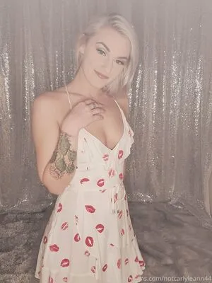 Notcarlyleann44 OnlyFans Leaked Free Thumbnail Picture - #VQMom42eEi
