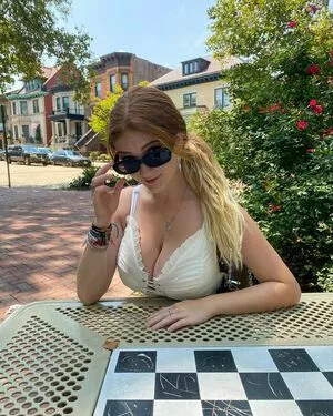 Notemilyb OnlyFans Leaked Free Thumbnail Picture - #S1OuravkBS