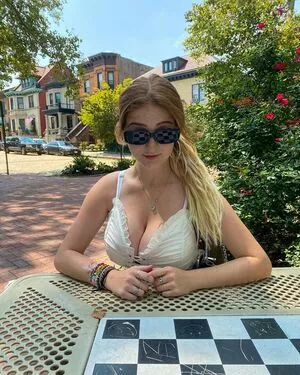 Notemilyb OnlyFans Leaked Free Thumbnail Picture - #SxXZshgEAh