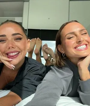 Nov Sarrailh OnlyFans Leaked Free Thumbnail Picture - #ZhgRzzZ3Nz