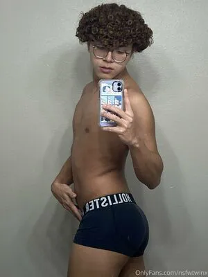 Nsfwtwinx OnlyFans Leaked Free Thumbnail Picture - #2jza4Ey137