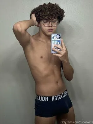 Nsfwtwinx OnlyFans Leaked Free Thumbnail Picture - #8Brv6jV9qO