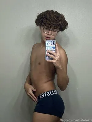Nsfwtwinx OnlyFans Leaked Free Thumbnail Picture - #wkrFA3licY