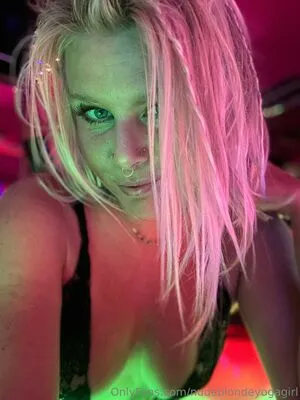 Nudeblondeyogagirl OnlyFans Leaked Free Thumbnail Picture - #mMoxqaIyZ2