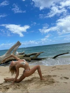 Nudeblondeyogagirl OnlyFans Leaked Free Thumbnail Picture - #nEvpXd90Fb