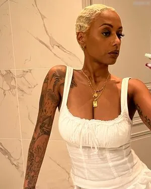 Nura Habib Omer OnlyFans Leaked Free Thumbnail Picture - #4oc5b6agLp