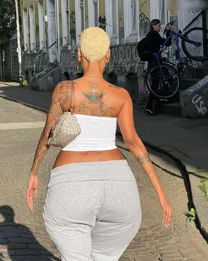 Nura Habib Omer OnlyFans Leaked Free Thumbnail Picture - #o1mAZLTcfP