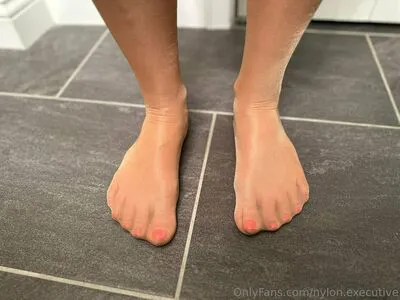 Nylon Executive OnlyFans Leaked Free Thumbnail Picture - #gUcEy738Th
