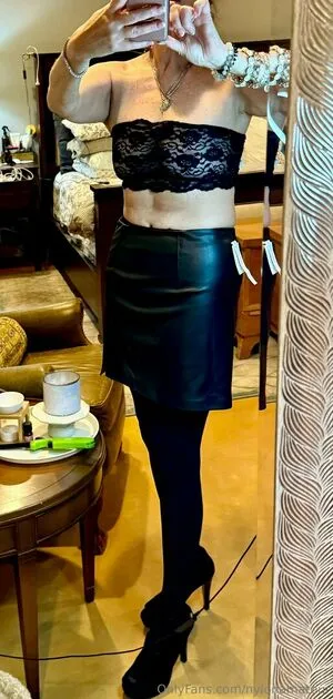 Nylonamateur OnlyFans Leaked Free Thumbnail Picture - #NJRJinupY8