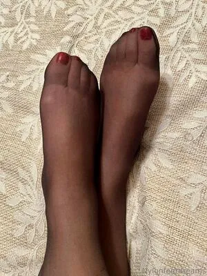 Nylonfeetdreams OnlyFans Leaked Free Thumbnail Picture - #HOqEMKJ2Zz